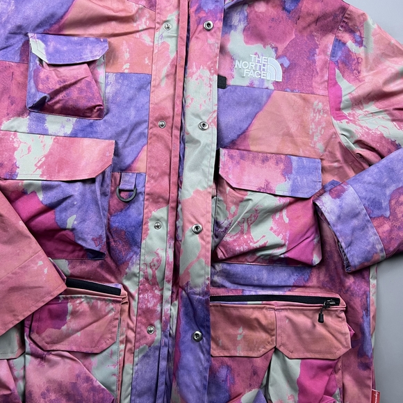 Supreme x The North Face Pink and Purple Jacket - Picture 6 of 6